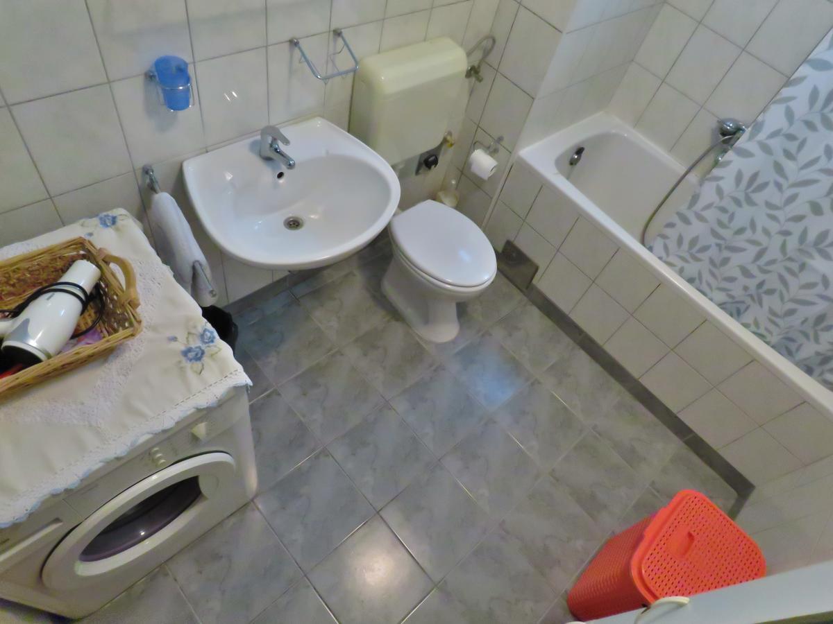 Apartment Ribnjak 10 Omiš Exterior foto