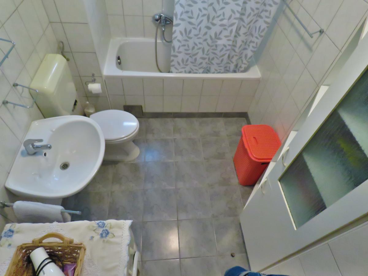 Apartment Ribnjak 10 Omiš Exterior foto