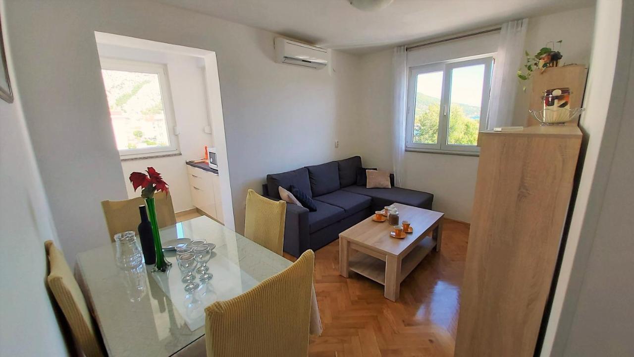 Apartment Ribnjak 10 Omiš Exterior foto