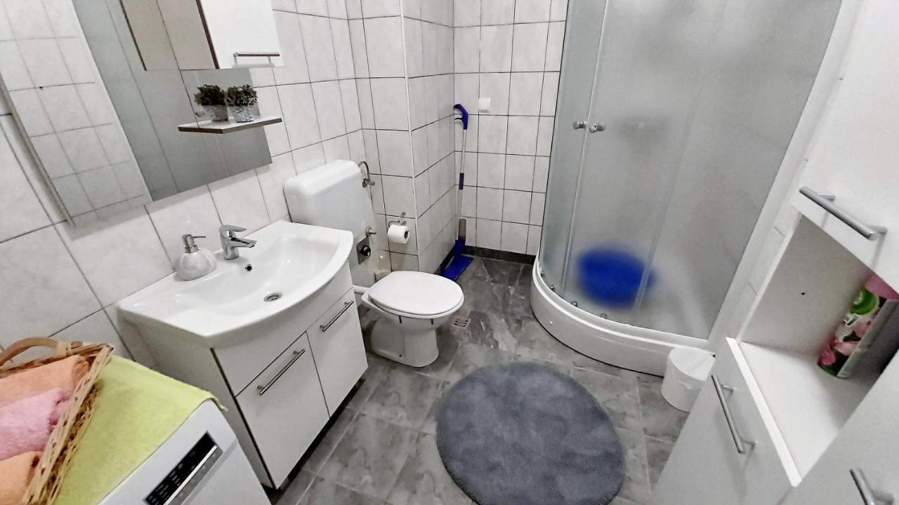 Apartment Ribnjak 10 Omiš Exterior foto
