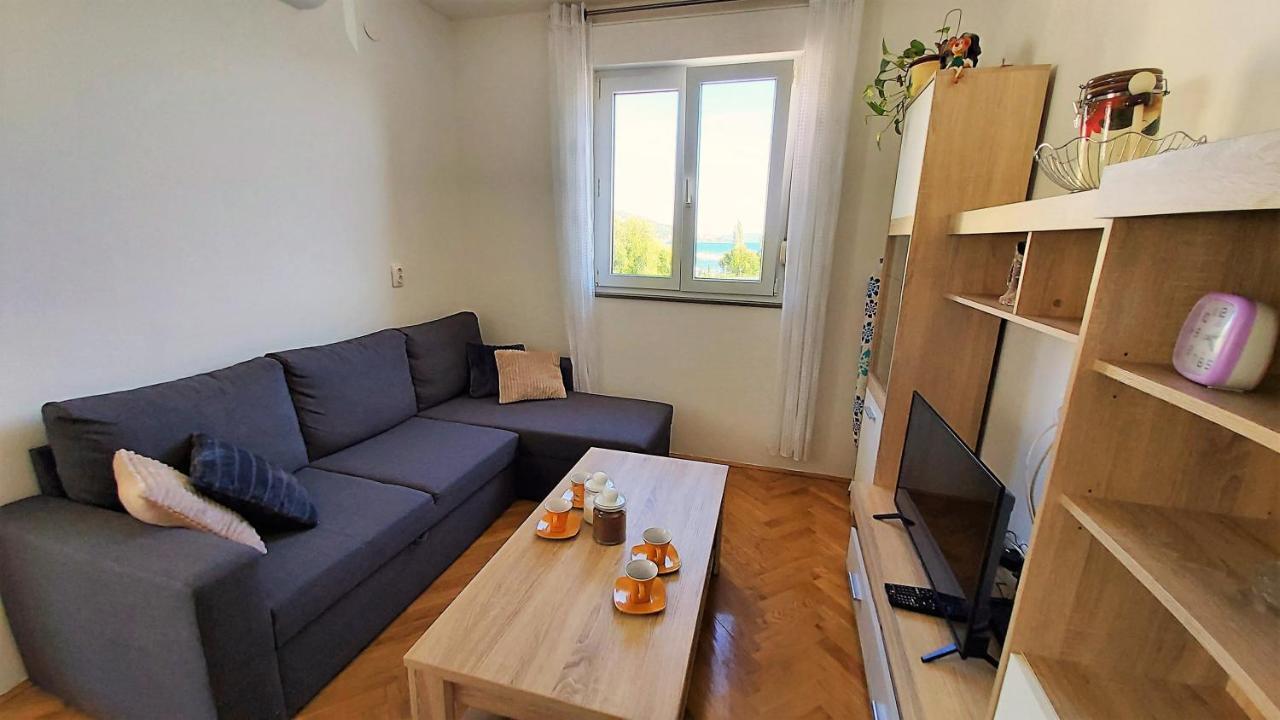 Apartment Ribnjak 10 Omiš Exterior foto
