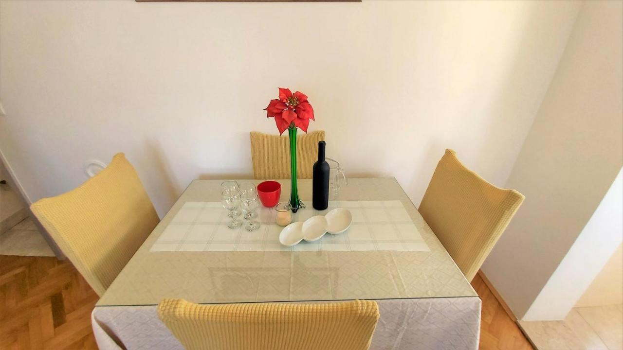 Apartment Ribnjak 10 Omiš Exterior foto